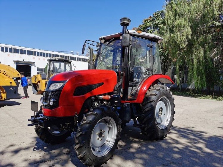 XINCHAI इंजन 80HP कृषि ट्रैक्टर मशीन 80 HP मिनी 4 पहिया ट्रैक्टर